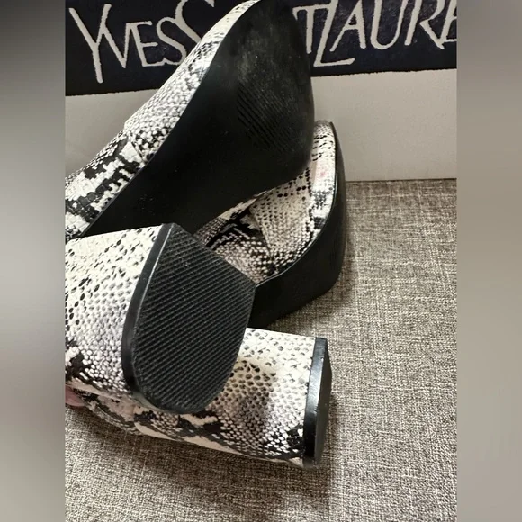 Madden Girl Sock Boots size 6 - Picture 10 of 12